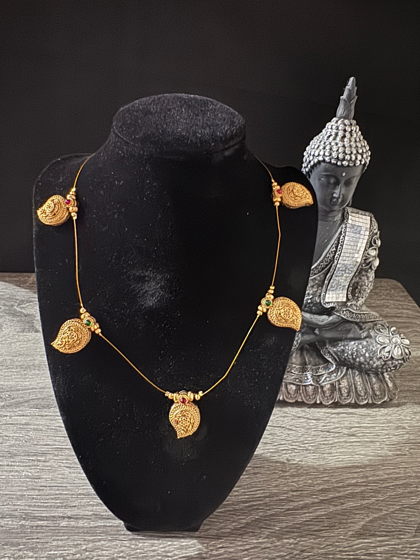 Mango design invisible necklace